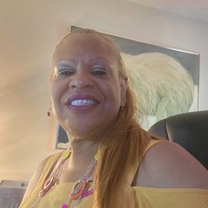 Meet your Posher, Posh